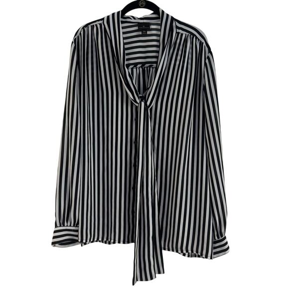 Worthington Women’s Black & White Striped Bow Tie Front Blouse Size XXL - Picture 3 of 9